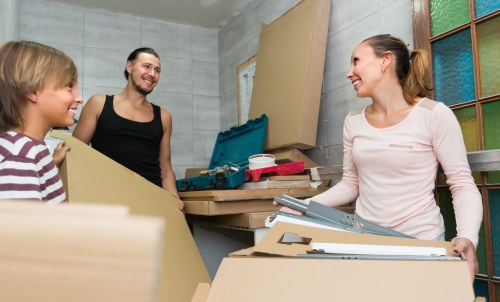 Professional packing and unpacking services in Ham for a smooth move