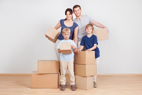 Secure transport and safety procedures during a house move